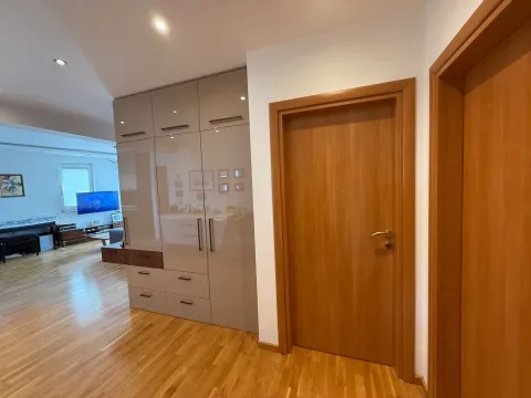 Prodaja, dvosoban stan, 83m², Bečići, Budva - image 2
