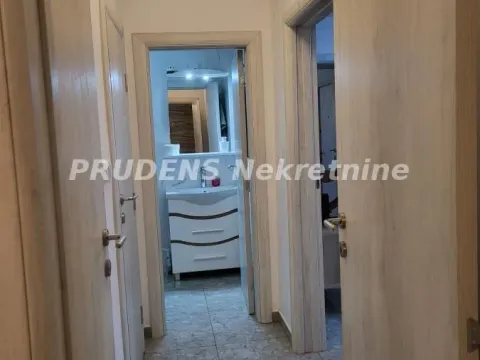 Rent, three bedroom apartment, 70m², Stari Grad, Beograd - image 13