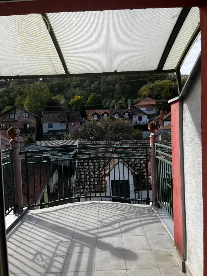 Prodaja, trosoban stan, 130m², Sremski Karlovci, Novi Sad