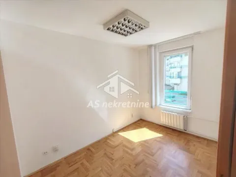Rent, three bedroom apartment, 75m², Novi Beograd Sve Podlokacije, Beograd - image 11