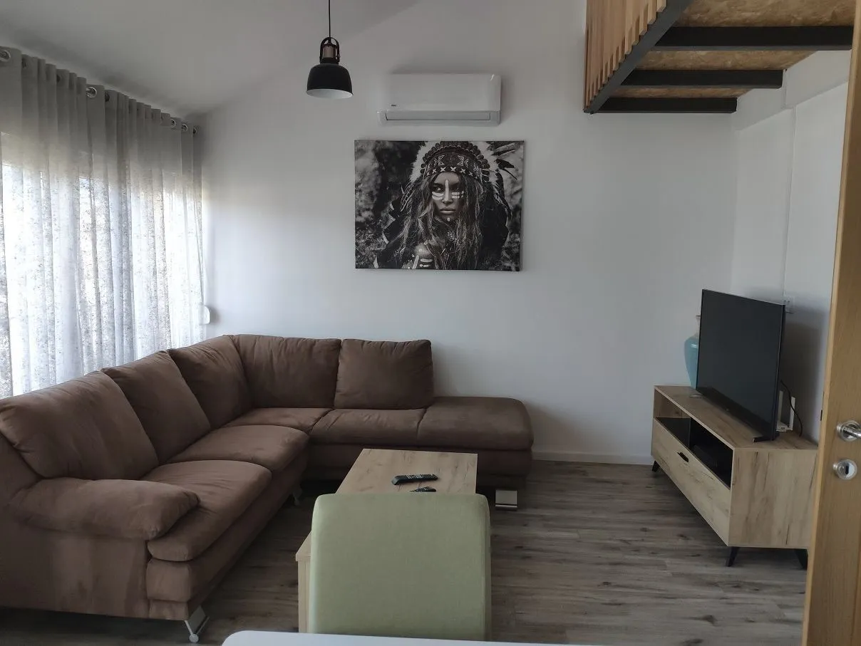 Rent, one bedroom apartment, 48m², Centar, Tivat