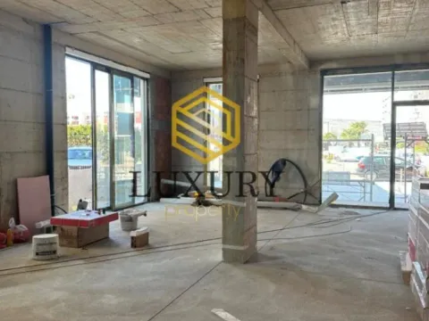 Izdavanje, poslovni prostor, 105m², City Kvart, Podgorica - image 3