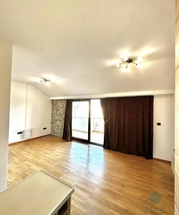 Rent, office space, 200m², Centar, Podgorica