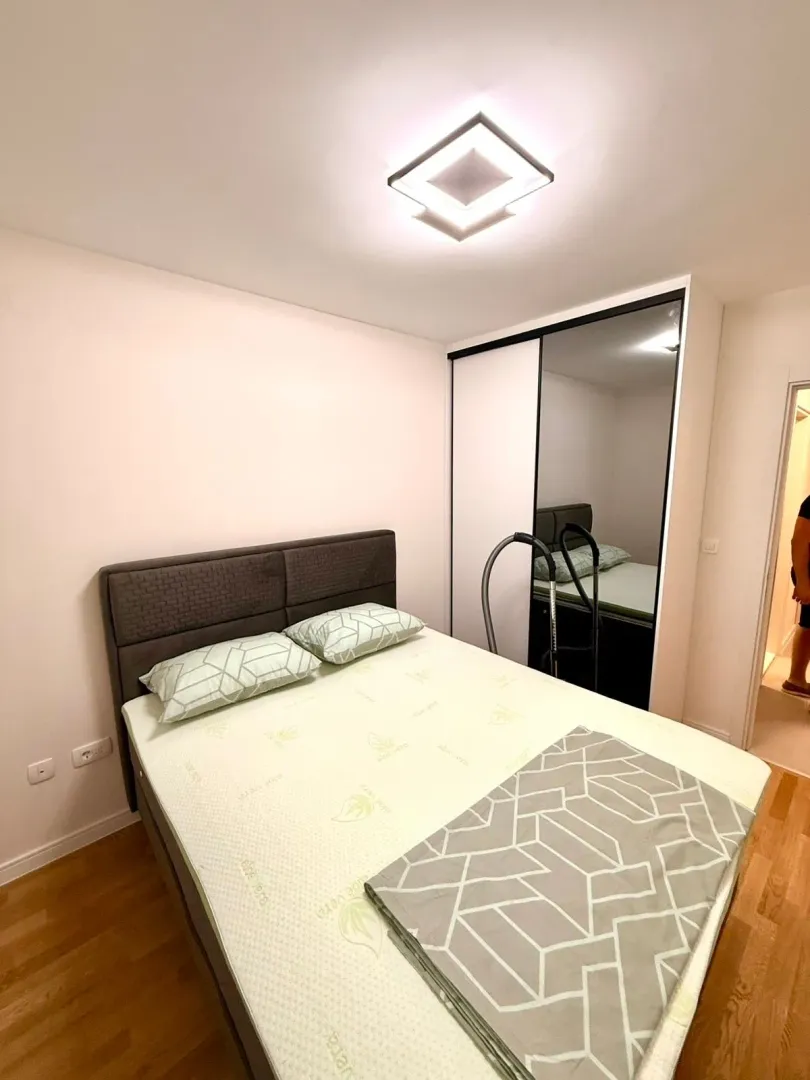 Rent, one bedroom apartment, 40m², Pobrežje, Podgorica