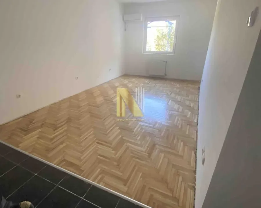 Rent, two bedroom apartment, 52m², Sajmište, Novi Sad