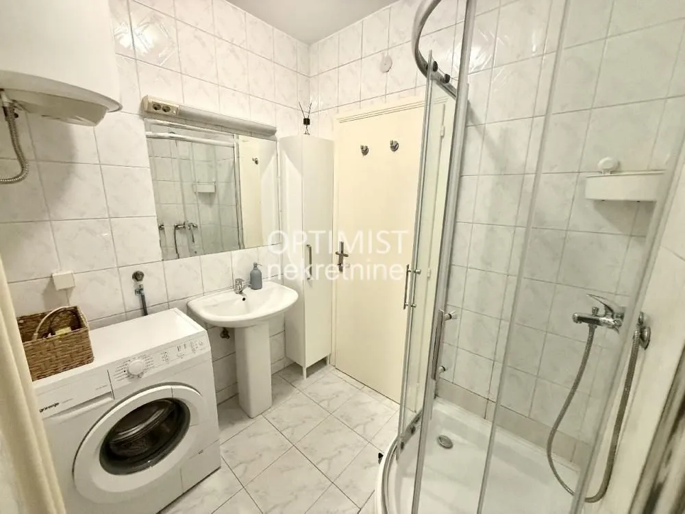 Rent, two bedroom apartment, 45m², Stari Grad, Beograd