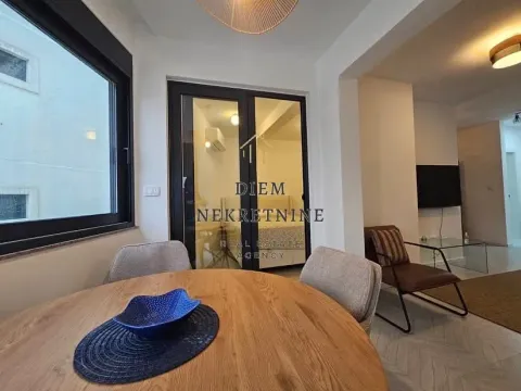 Rent, one bedroom apartment, 40m², Šušanj, Bar - image 7