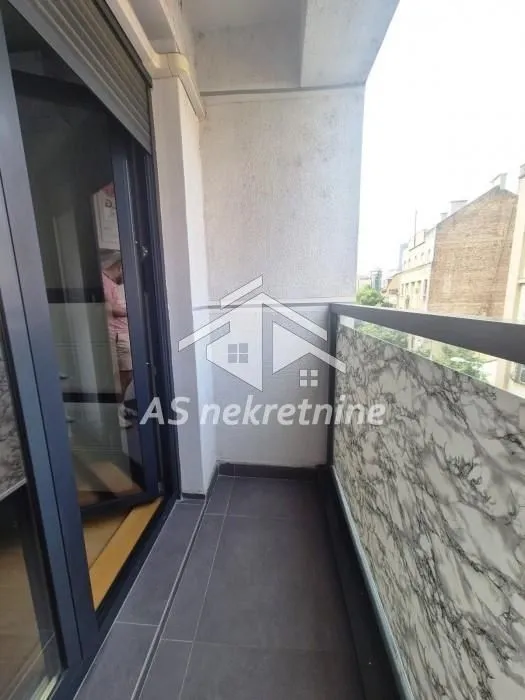 Izdavanje, dvosoban stan, 36m², Zeleni Venac, Beograd