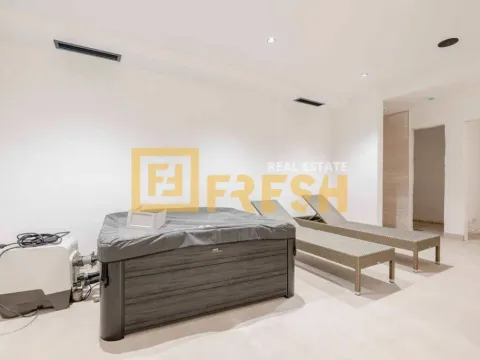 Sale, house, 240m², Budva, Crna Gora - image 24