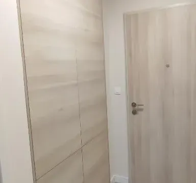 Izdavanje, jednosoban stan, 40m², Pobrežje, Podgorica - image 11