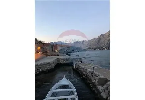 Prodaja, kuća, 67m², Muo, Kotor - image 7