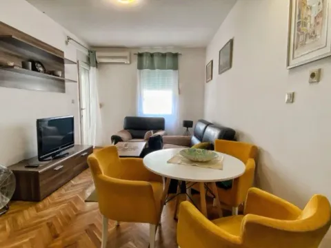 Izdavanje, jednosoban stan, 36m², Blok 9, Podgorica - image 3