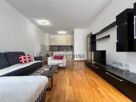 Izdavanje, dvosoban stan, 80m², City Kvart, Podgorica - image 3