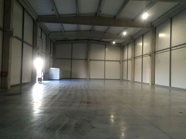 Rent, office space, 1700m², Zrenjanin, Srbija