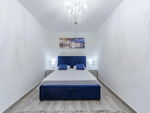 Rent, three bedroom apartment, 127m², Petrovac, Budva - image 10