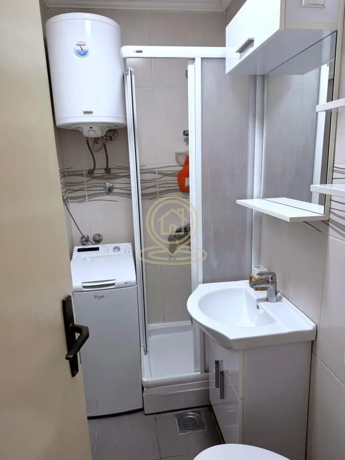 Izdavanje, jednosoban stan, 31m², Grbavica, Novi Sad Sve Podlokacije