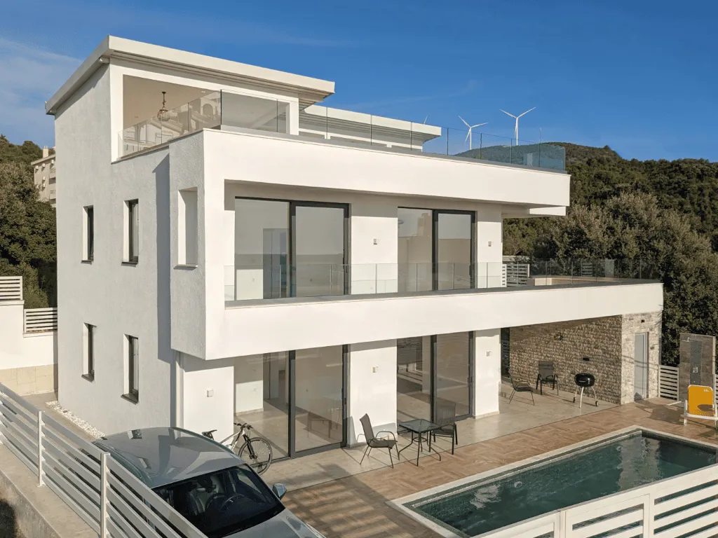 Sale, house, 365m², Utjeha, Bar