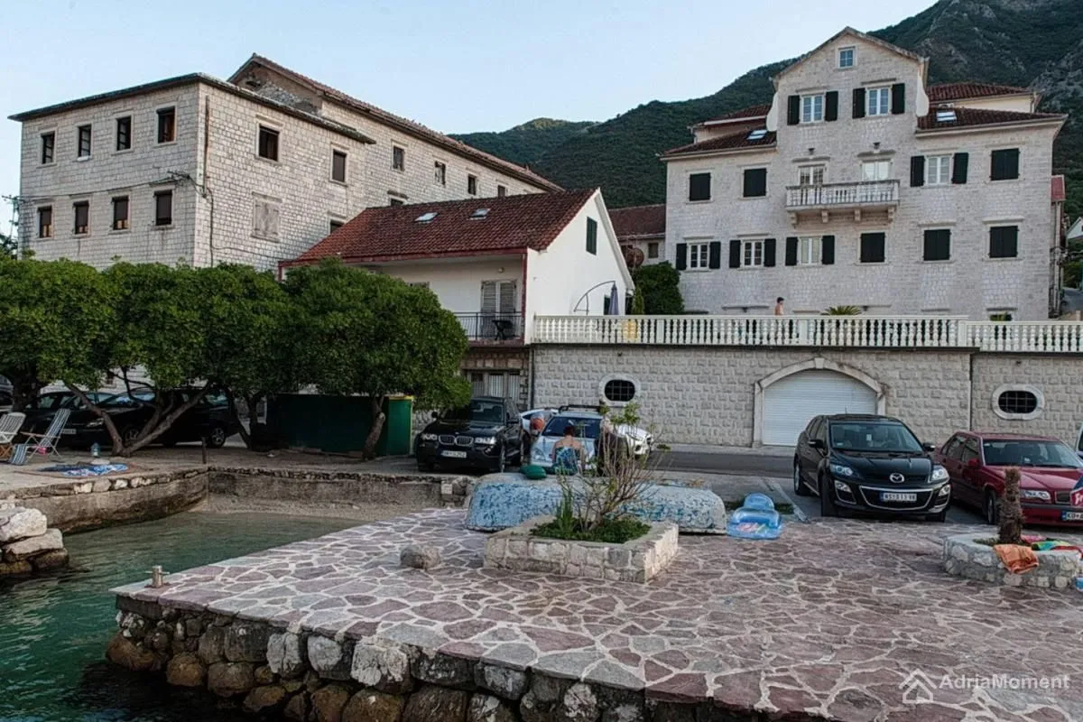 Sale, one bedroom apartment, 54m², Prčanj, Kotor