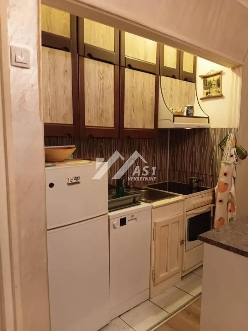 Izdavanje, dvosoban stan, 55m², Liman 1, Novi Sad Sve Podlokacije