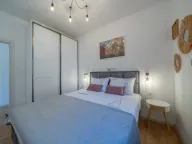 Izdavanje, jednosoban stan, 52m2, Dobrota, Kotor