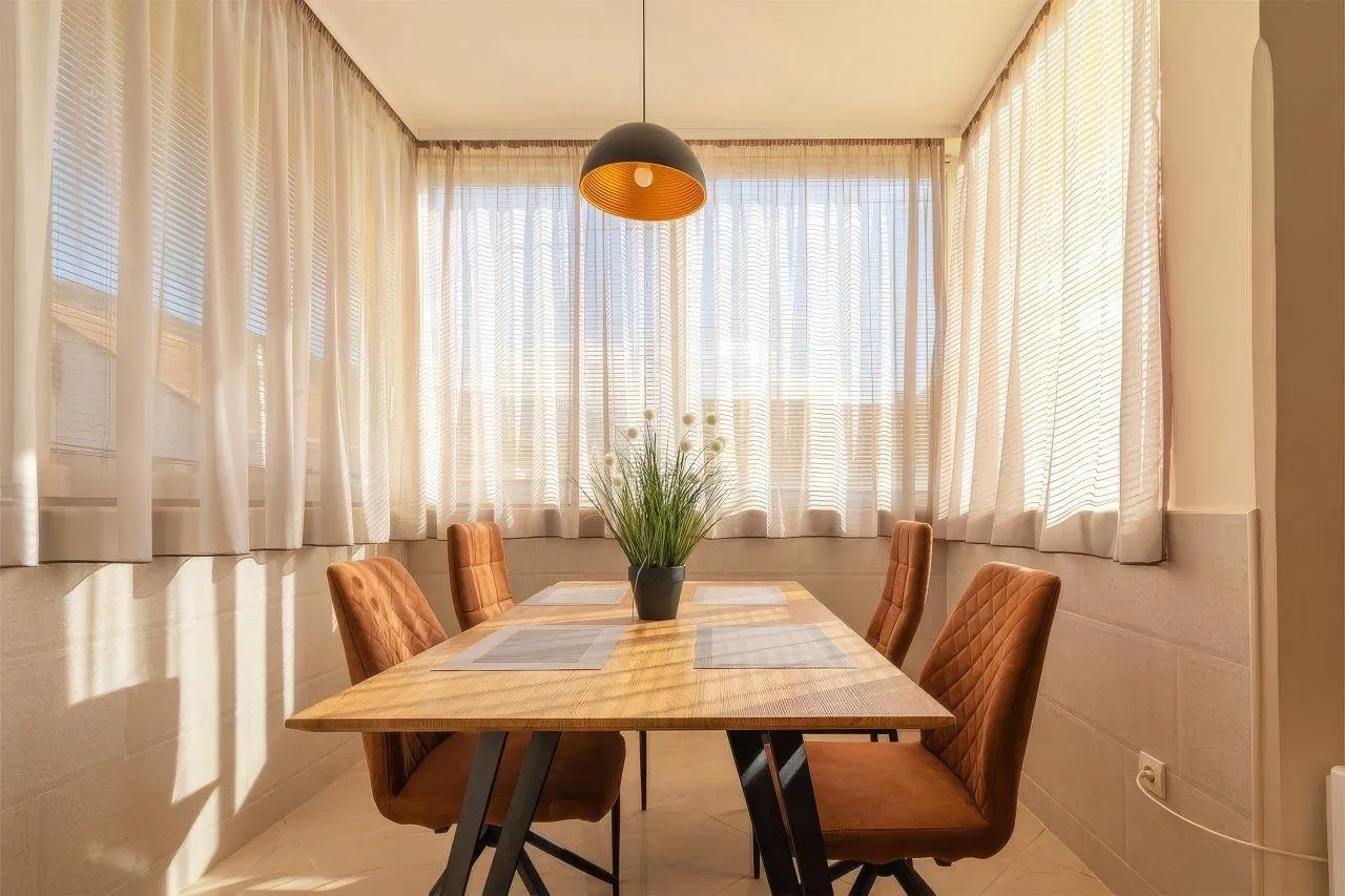 Izdavanje, stan, 55m², Centar, Tivat