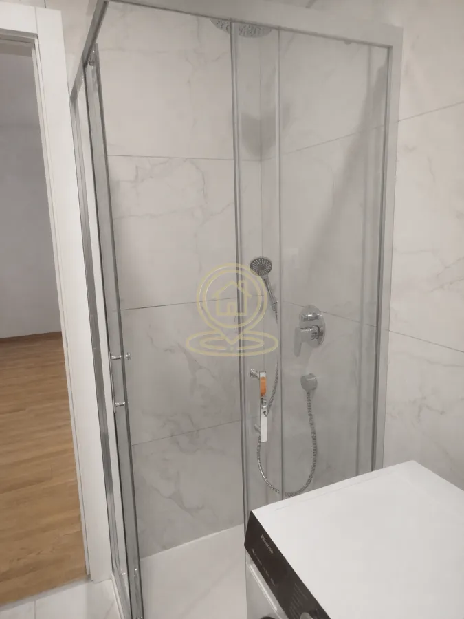 Izdavanje, trosoban stan, 54m², Telep, Novi Sad Sve Podlokacije