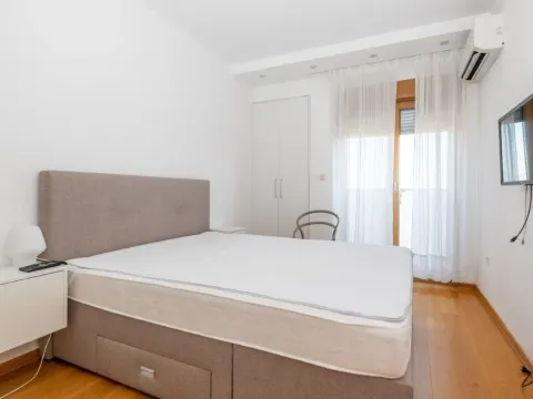 Rent, one bedroom apartment, 101m², Preko Morače, Podgorica - image 10
