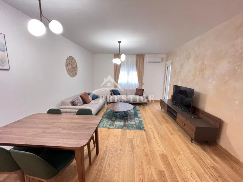 Izdavanje, dvosoban stan, 70m², City Kvart, Podgorica