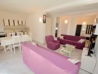 Izdavanje, stan, 77m², Tivat, Crna Gora - image 2