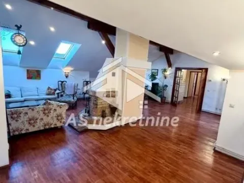 Rent, apartment, 200m², Stari Grad, Beograd - image 10