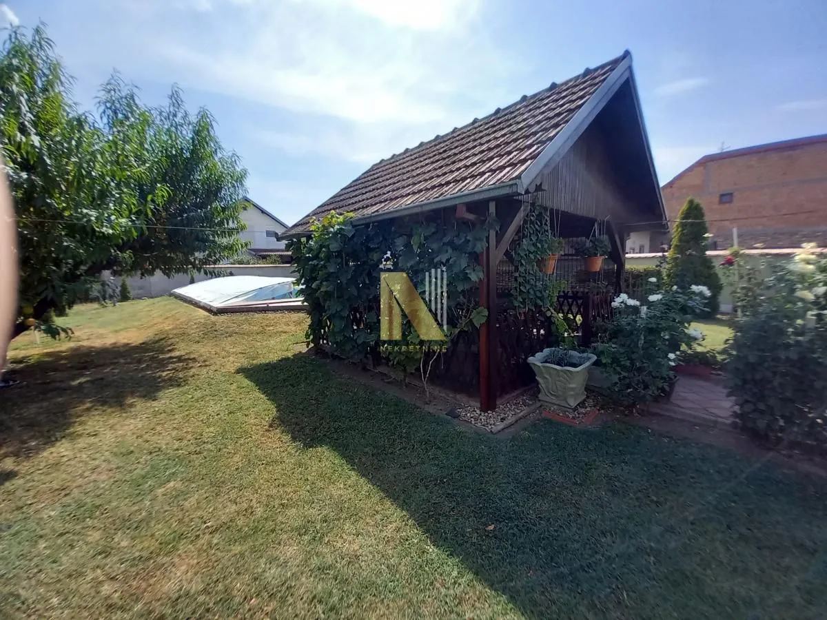 Prodaja, kuća, 272m², Bela Palanka, Srbija