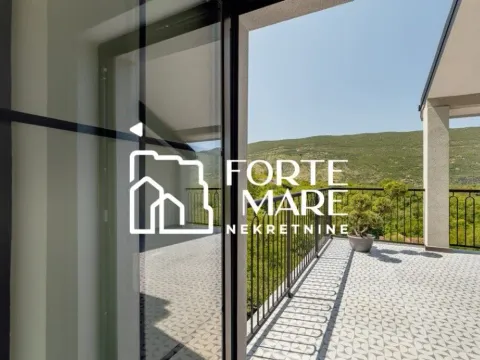 Prodaja, trosoban stan, 122m², Herceg Novi, Crna Gora - image 7