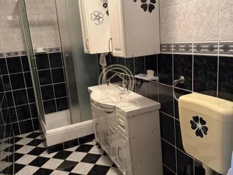 Izdavanje, dvosoban stan, 80m², Mala vaga, Kragujevac - image 9