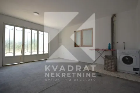 Rent, house, 200m², Dalmatinska ulica, Podgorica - image 24