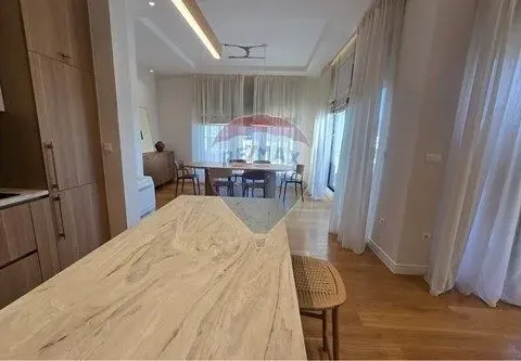 Izdavanje, trosoban stan, 140m², Kruševac, Podgorica - image 10