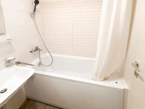 Izdavanje, stan, 46m², Zagorič, Podgorica - image 10