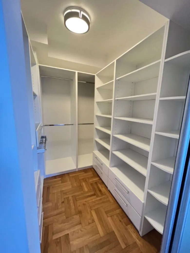 Izdavanje, dvosoban stan, 71m², Stari Aerodrom, Podgorica