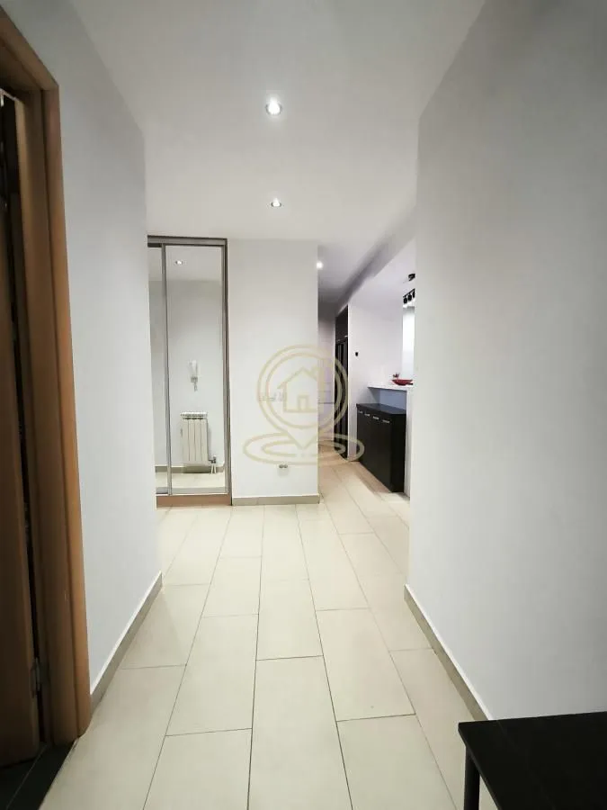 Prodaja, trosoban stan, 75m², Južni Bulevar, Vračar Sve Podlokacije