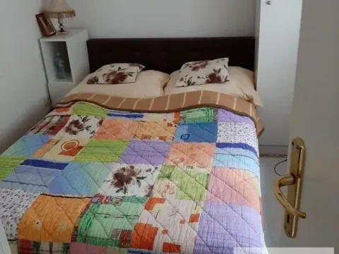 Kuća in Sremska Kamenica