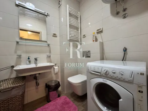 Izdavanje, jednosoban stan, 45m², City Kvart, Podgorica - image 11