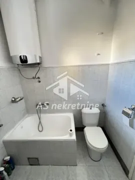 Izdavanje, trosoban stan, 66m², Stari Grad, Beograd - image 14