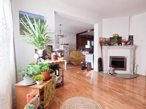 Prodaja, kuća, 350m², Zlatica, Podgorica - image 12