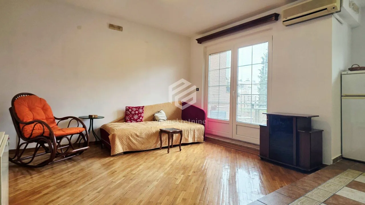 Prodaja, jednosoban stan, 53m², Centar, Podgorica