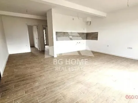 Prodaja, dvosoban stan, 71m², Uciteljsko Naselje, Zvezdara Sve Podlokacije