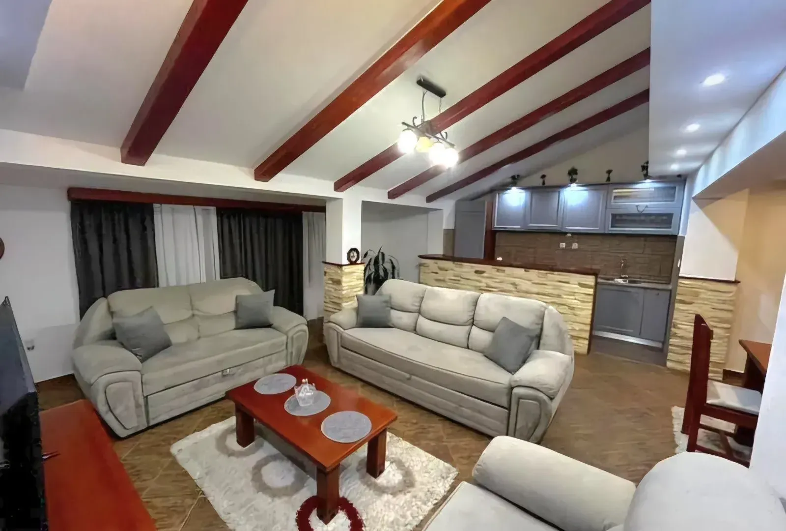 Rent, apartment, 90m², Tivat, Crna Gora