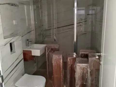 Sale, one bedroom apartment, 48m², Bečići, Budva - image 7