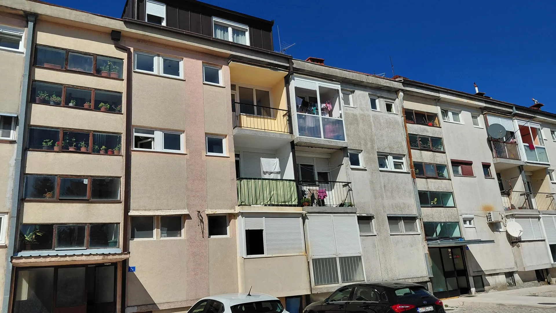 Izdavanje, jednosoban stan, 45m², Centar, Cetinje