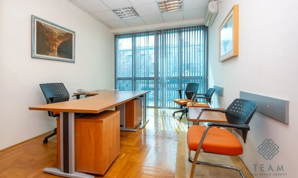 Izdavanje, poslovni prostor, 78m², Preko Morače, Podgorica