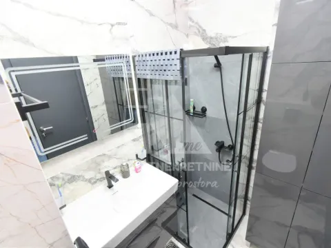 Sale, five bedroom apartment, 142m², Dalmatinska ulica, Podgorica - image 22