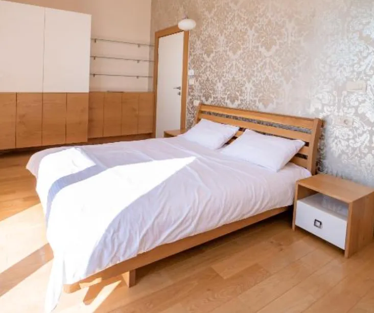 Rent, house, 300m², Dub, Kotor